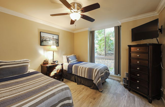 Oceanside Beach Condos - Photo 25