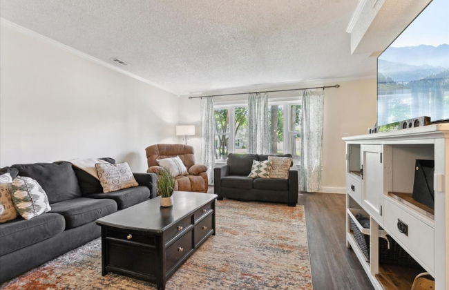 Enchanted Forest - 4 2 30 day pet Friendly - Photo 12