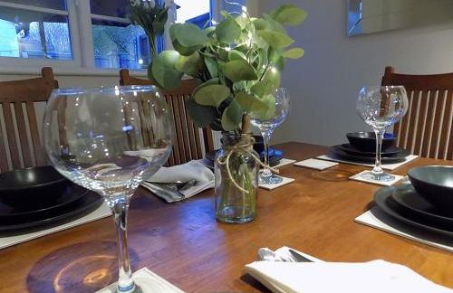 Three-Time Award Winning 1700's Grd 2 listed cottage near Stonehenge - Foto 25