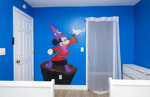 3BR Disney Home with Pool , Arcade and Hot Tub - Photo 22