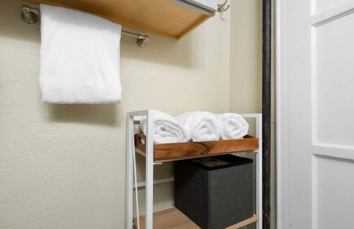 Downtown Seattle Corner Unit with Skyline Views - Photo 35