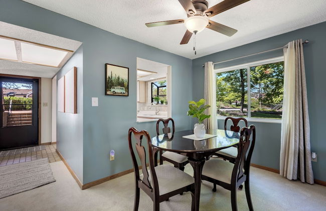 Lake Getaway - Photo 8