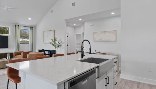 Mega Sized Luxury - Up to 24 Ppl - Downtown Access - Foto 5