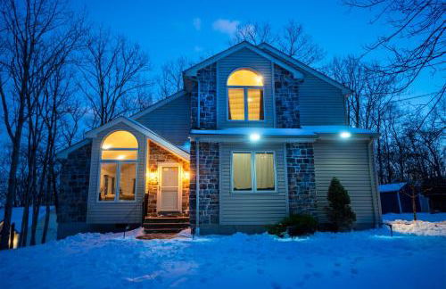 Harmony Hill Stylish 4bd Mountain Retreat, Hot Tub, Games - Foto 36