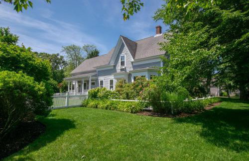 Gorgeous Traditional Home Modern Amenities Downtown Harwichport - Foto 50