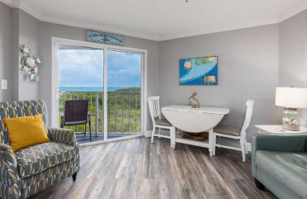 Sea View and Sunrise Top Floor Ocean Pointe 2412 - Foto 3