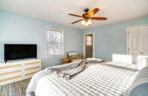 Walk to Brigantine Beach Home with BBQ and Yard - Foto 11