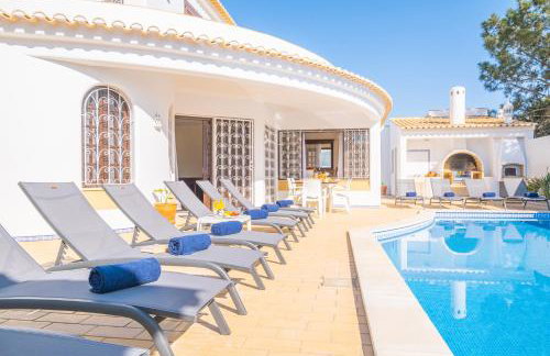 Villa Molucas - Moradia encantadora com piscina aquecível e BBQ - Albufeira - Foto 4