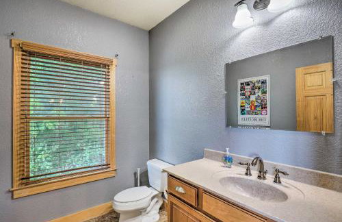 Getaway Chalet in Mars Hill with Hot Tub and Views! - Foto 17