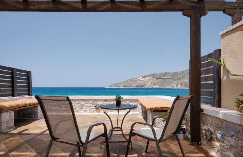 Aura Seafront Villa - Photo 10