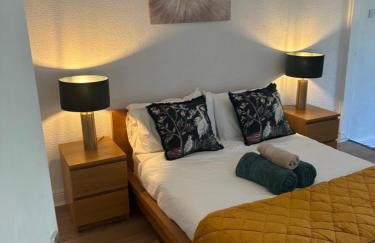 Cozee 2-bed in WV11 ideal for long work stays & relocation cls to New cross hospital M54&M6 - Foto 19