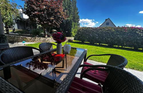 Ferienwohnung Schlossblick - 4 Sterne Sauna Pool Whirlpool exklusiv - Foto 31