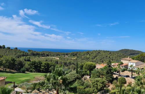 SUPERBE VILLA-DOMAINE AVEC GOLF PISCINE ET TENNIS - Foto 36