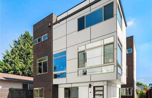 Designer Urban Retreat w Rooftop Deck & Fireplace - Foto 68