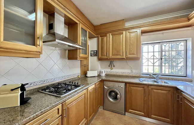 Quarteira Classic With Pool by Homing - Foto 15