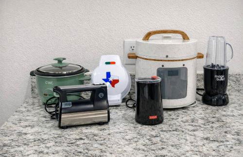 5bd/3ba Family Oasis with Playground and Pool - Foto 11