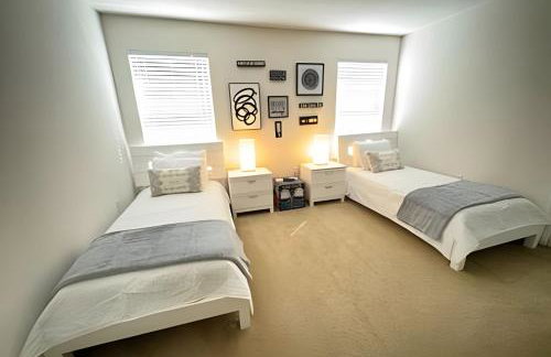 New to Market Spacious Private Pool Retreat - Foto 5