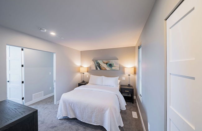 Sunrise Ridge Waterfront Resort - Photo 11