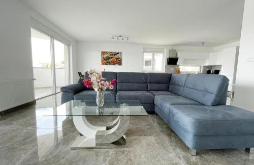 SeaScape Deluxe Residence - Photo 30