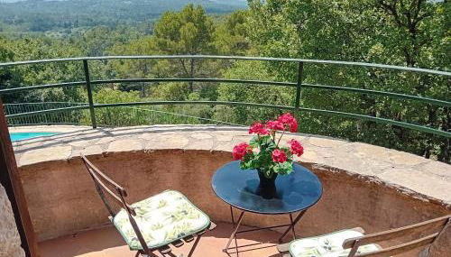 Spacious Villa for 6 - amazing pool and views - Foto 5