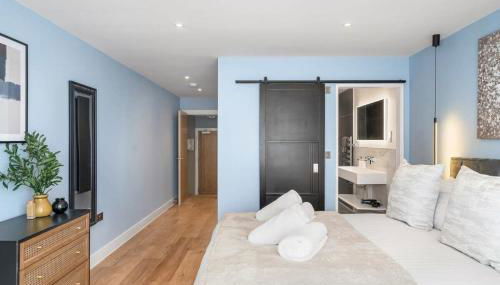 Stylish Apartment with Parking 2 Mins to Seafront - Foto 5