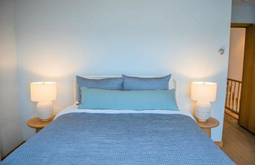 Crystal Lake Hillside with Private Sandy Beach - Foto 17