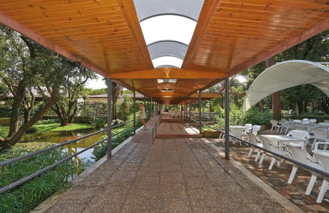 Peaceful Chalet Escape - Photo 21