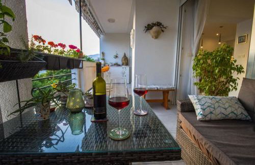 Sunset Oasis “VELLY” 1BR w/ Sea View & Parking - Foto 44