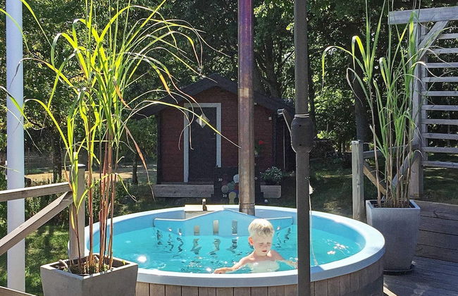 8 Person Holiday Home in Vackelsang - Photo 2