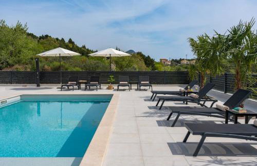 Villa Carmen with 5 en-suite bedrooms, 48 sqm pool, 8km from sea - Photo 54