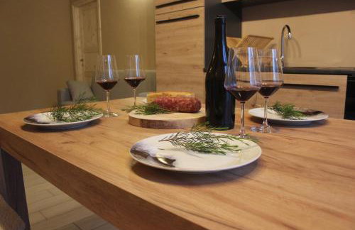 AgliChalet Erbe Montane-Vasca idromassaggio privata condivisa tra i due chalet, con parcheggio privato e colonnina ricarica auto elettrica con supplemento - Photo 16