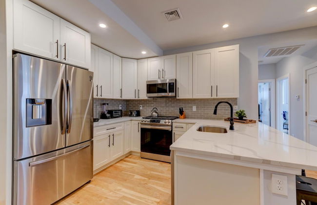 Luxury 2BD 2BA Near Logan Airport and T Station - Foto 6