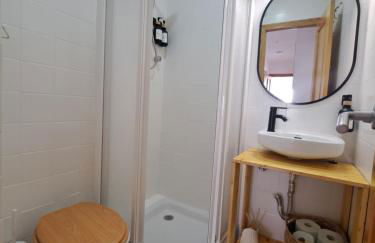 Ático primera línea de playa con vistas al Mar-Climatizado-Wifi-Parking-Solo familias - Foto 19