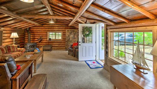 Wheelchair-Accessible Belfair Cabin w/ Patio! - Foto 5