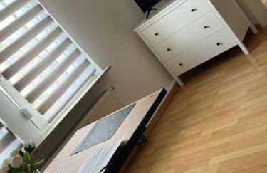 Zentrales Apartment mit Netflix, Kaffee & Parkplätzen - Foto 12