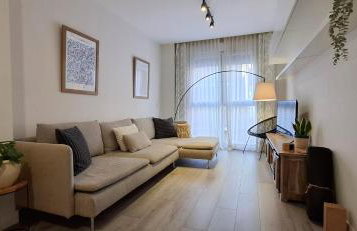 Elegante y cómodo - A 10 minutos de Chamartín - Foto 2