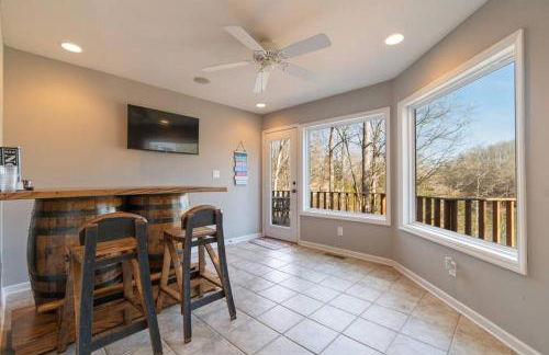 Lakeside Haven Dock/Slip Fire Pit Game Room Kayaks - Foto 29