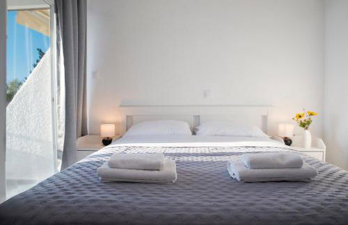 Panoramic Seaview Maisonette with Garden - Photo 45