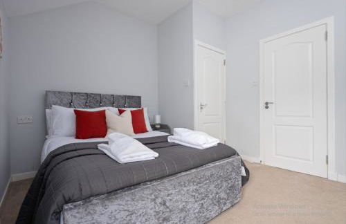 Modern 5-Bedroom House - Bannockburn - Photo 26