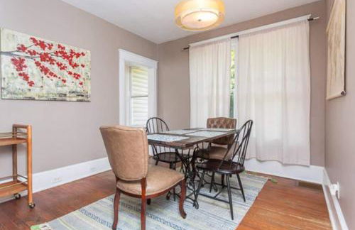 Steps to JMU & I-81 Fenced Yard Walk 2 Starbucks - Foto 27