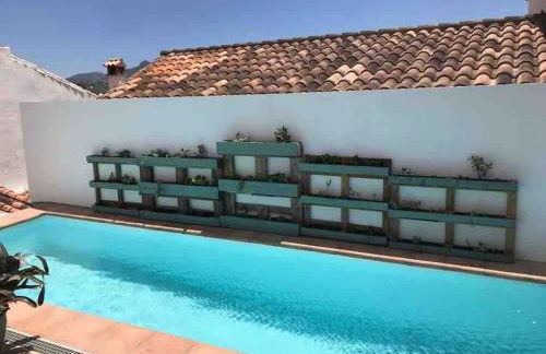 Eagles Nest - Massive townhouse with Pool with outstanding views - Photo 25