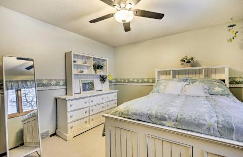 Lake Nokomis Escape with Dock and Beach Access - Foto 25