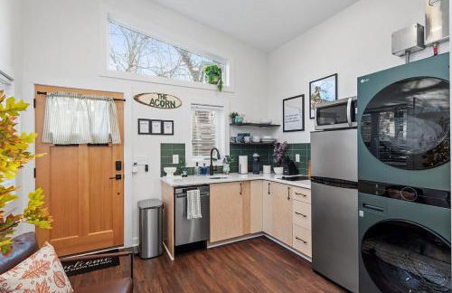 The Acorn - Tiny House in HISTORIC OAKWOOD - Foto 5