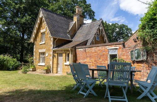 Gate Lodge - Sleeps 4 - Near Belvoir Castle - Foto 8
