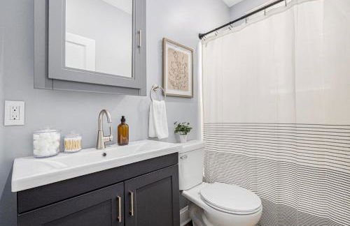 Remodeled Mins to Beach & Downtown Downstairs - Foto 12