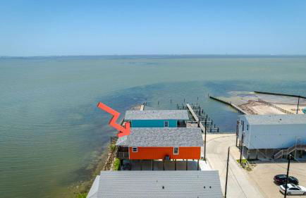 Waterfront Escape w/ Views Shared Pool & Boat Dock Orange Crush by Avantstay - Foto 48