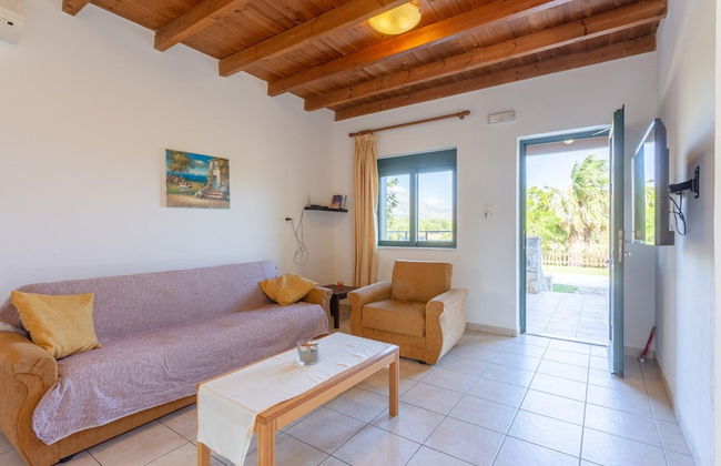 Spiros Beach Villa Large Private Pool Walk to Beach Sea Views A C Wifi Car Not Required - 971 - Foto 15