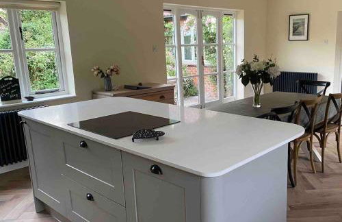 Lovely quiet cottage Sleeps 4 adults, 4 children, Dog Friendly - Foto 31