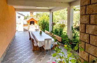 Apartments Foric Rab with Heated Pool, Sauna & Gym - Photo 43