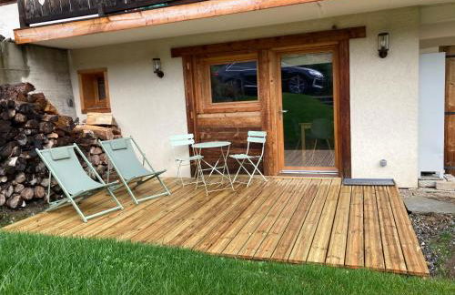 Renovated flat facing Mont Blanc - Photo 2